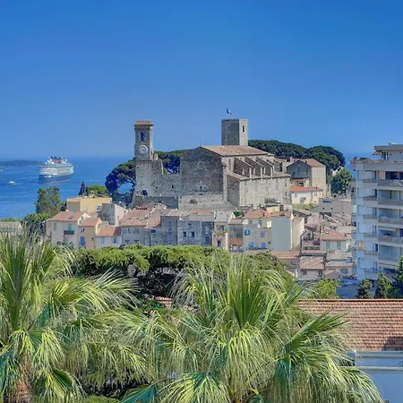 Modest In Le Suquet *