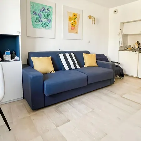 Lejlighed Modest In Le Suquet *