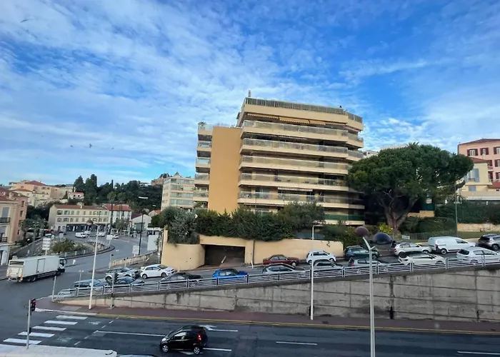 Modest In Le Suquet Apartman