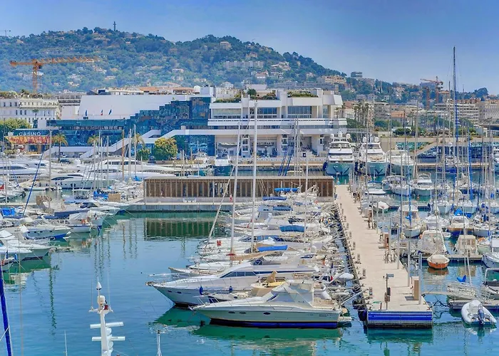 Modest In Le Suquet Cannes